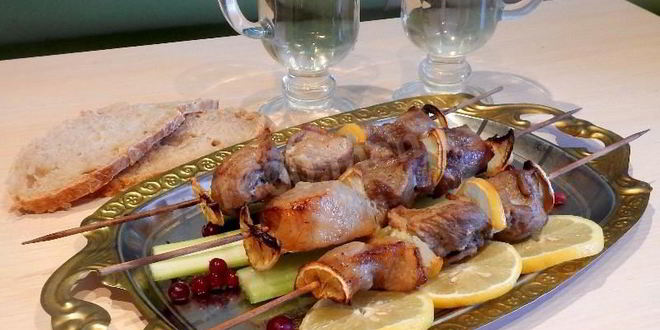 Рецепт шашлыка из свинины с лимоном в аэрогриле