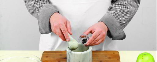 Шаг 1: шашлыка из свиной лопатки с яблоками