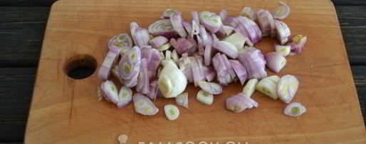 Шаг 6: шашлыка в духовке в банке на шпажках