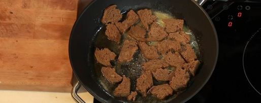 Шаг 4: цыганский шашлык из четырех видов мяса с черным хлебом