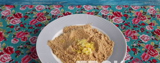 Шаг 2: шницеля из куриной грудки в лимонно-чесночной панировке