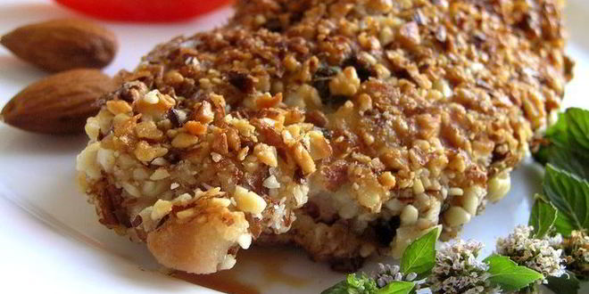 Рецепт шницеля с мятой, миндалем и кедровыми орешками