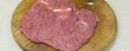 Шаг 1: шницеля в сухарях