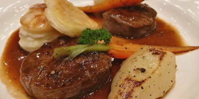 Рецепт телячьего шницеля с грушами и творожно-ореховой массой