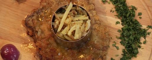 Шаг 4: венский шницель с жареным картофелем