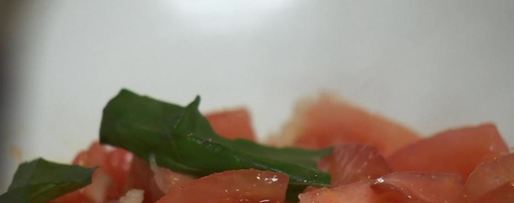 Шаг 5: стейка из индейки с чечевицей и томатным соусом