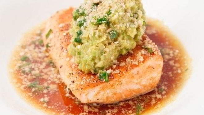 Рецепт Стейка из семги под авокадо