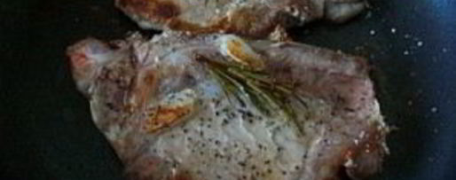 Шаг 3: стейка из свинины с розмарином