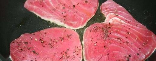 Шаг 11: стейка из тунца с острым зеленым соусом