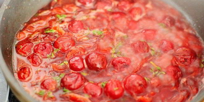 Рецепт стейка из вырезки с вишневым соусом