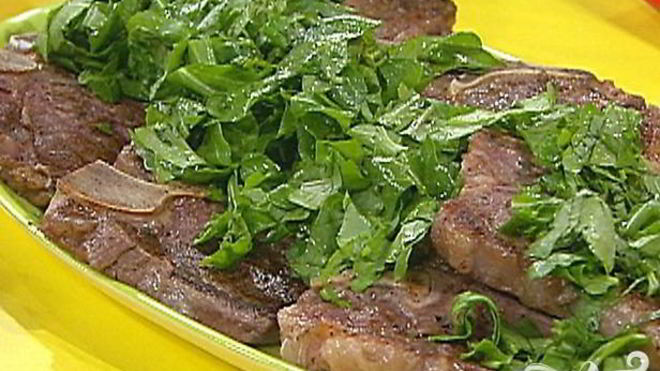 Рецепт Стейка на ребре с сыром, оливками и травами