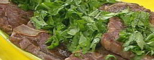 Шаг 4: стейка на ребре с сыром, оливками и травами