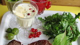 Рецепт Стейка с летним трио соусов для девочек