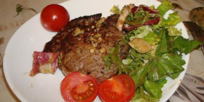Рецепт стейка с салатом микс