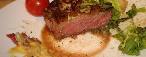 Шаг 14: стейка с салатом микс