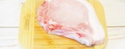 Шаг 10: стейка с томатным салатом и сливочным шпинатом