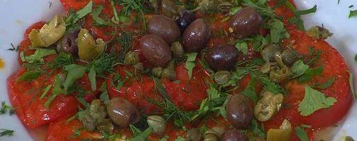 Шаг 5: стейков из тунца с помидорами, яйцами и руколой