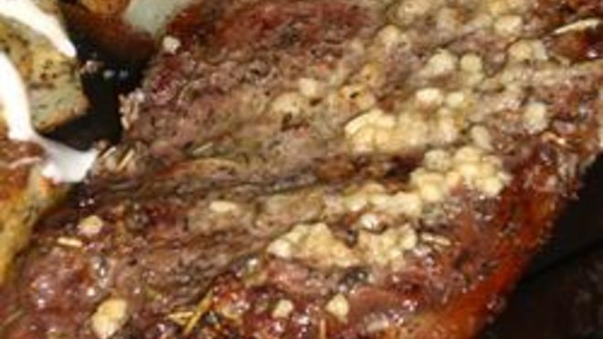 Рецепт Стейков с чесночным маслом и картошкой
