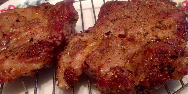 Рецепт свиного стейка на решетке