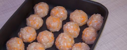 Шаг 7: диетических тефтелей из куриного фарша в духовке с подливкой