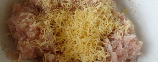 Шаг 1: куриных тефтелей с базиликом и томатным соусом