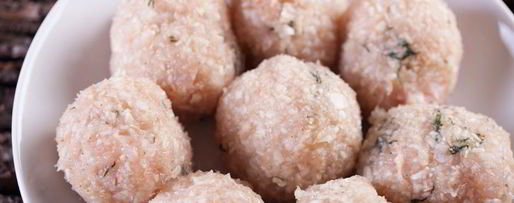 Шаг 2: куриных тефтелей с капустой