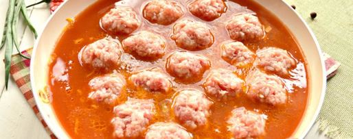 Шаг 2: мясных тефтелей в томатной заправке