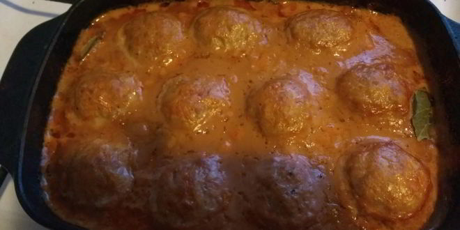 Рецепт мясных тефтелей в томатном соусе