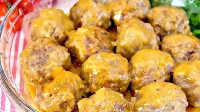 Рецепт Нежных тефтелек в сливочно-томатном соусе