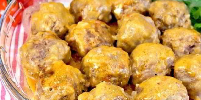 Рецепт нежных тефтелек в сливочно-томатном соусе