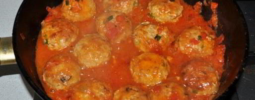 Шаг 6: острых тефтелек в томатном соусе
