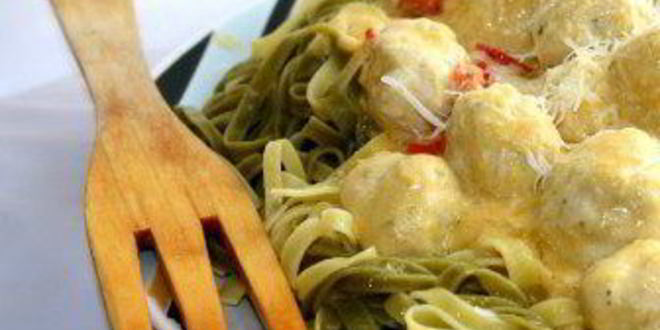 Рецепт пасты с куриными тефтелями под тыквенным соусом