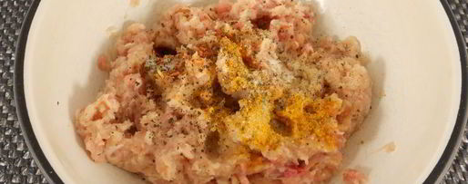 Шаг 2: тефтелей из смешанного фарша в томатно-апельсиновом соусе