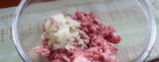 Шаг 1: тефтелей из свиного фарша