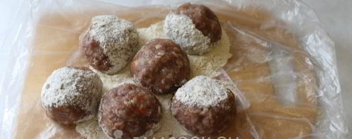 Шаг 5: тефтелей мясных в сметанно-томатном соусе