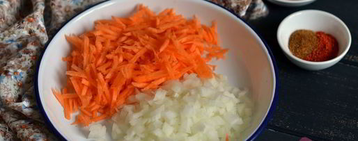 Шаг 2: тефтелей на сковороде