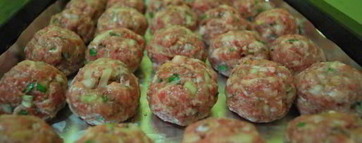 Шаг 1: тефтелей по-шведски для карлсона