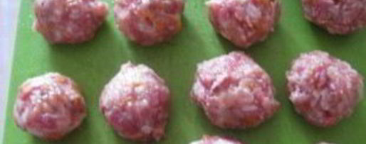 Шаг 3: тефтелей под соусом на сковороде