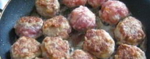 Шаг 4: тефтелей под соусом на сковороде