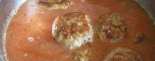 Шаг 6: тефтелей под соусом на сковороде