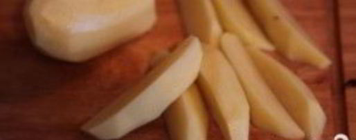 Шаг 2: тефтелей с грибным соусом и картофелем по-деревенски