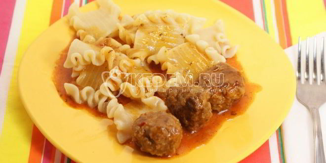 Рецепт тефтелей с лапшой в томатном соусе