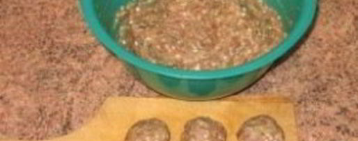 Шаг 3: тефтелей с луком и морковью