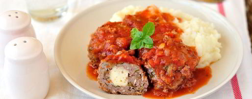 Шаг 5: тефтелей с сырной начинкой в томатном соусе