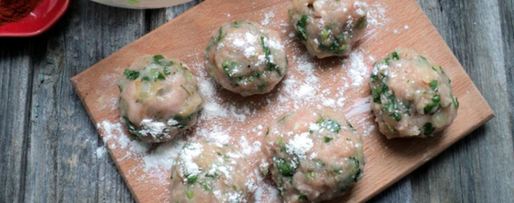 Шаг 2: тефтелей в остром томатном соусе