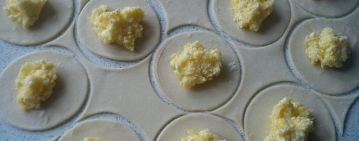 Шаг 3: бабушкиных вареников с творогом и картошкой