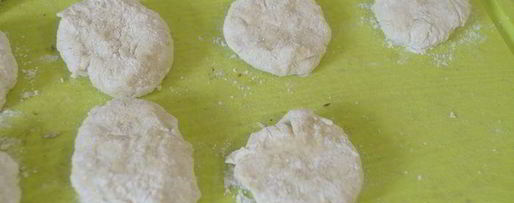 Шаг 7: ленивых картофельных вареников с соусом из шампиньонов