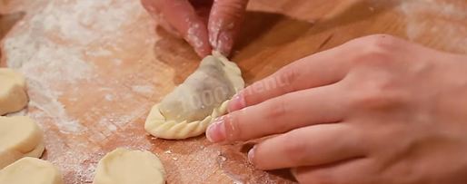 Шаг 11: теста для вареников с вишней заварное