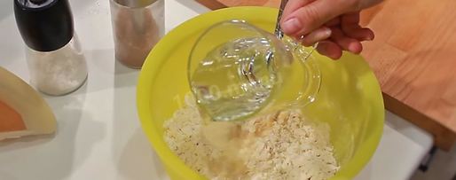 Шаг 3: теста для вареников с вишней заварное