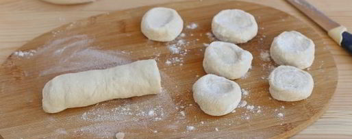 Шаг 13: вареников на воде со свежей малиной